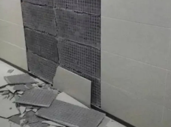长阳瓷砖空鼓维修公司分享下长阳墙砖松动维修的知识